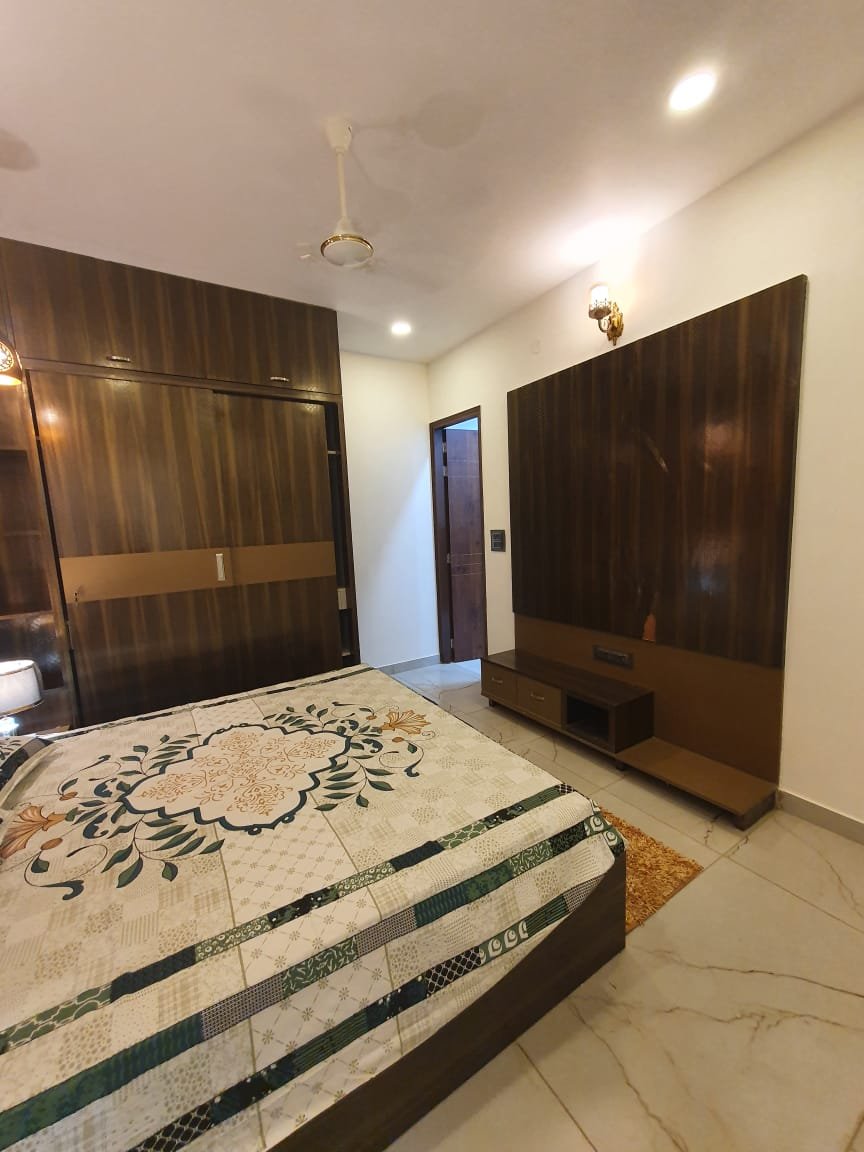 2 BHK Flats on Sale in Kalwar Road